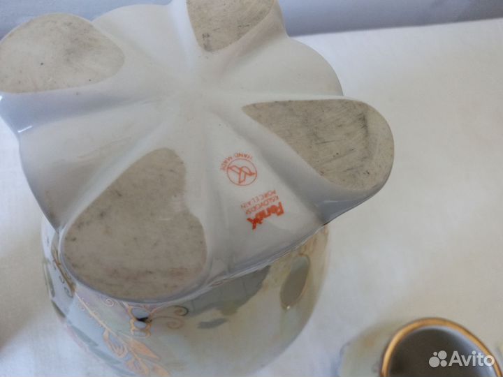 Кувшин со стаканами