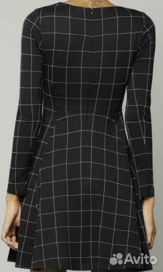 Платье M&S черное в клетку миди