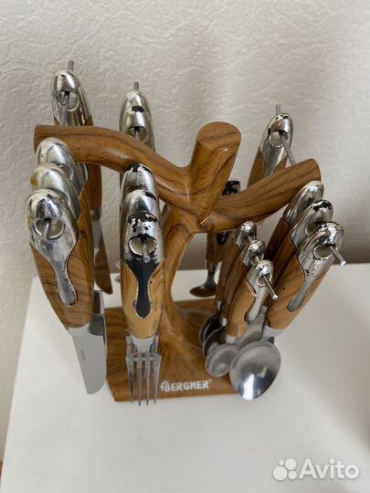 Набор вилок и ложек