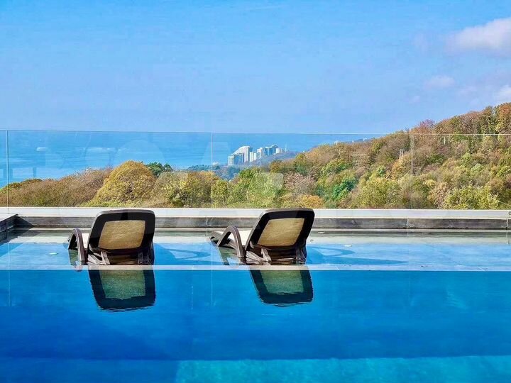 Дом 198 м² на участке 6 сот.