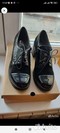 Ботинки женские 39 размер