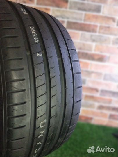 Yokohama Advan Sport V107 295/30 R20 и 265/35 R20 101Y