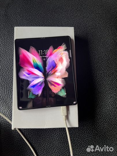 Samsung galaxy z fold 3 demo