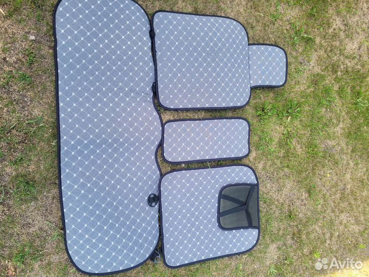 Чехлы на автомобильные сидения универсальные
