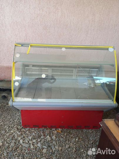 Холодильная витрина бу