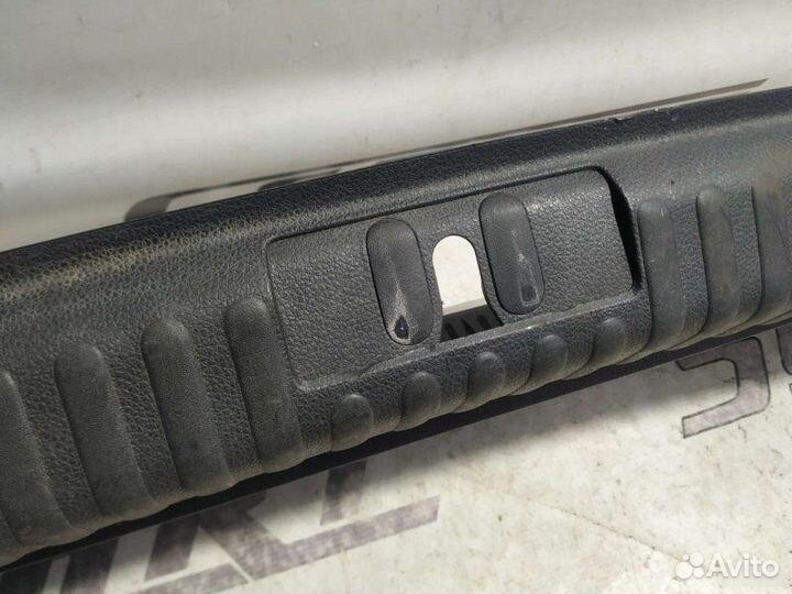 Обшивка панели Volkswagen Tiguan 1 2011—2017