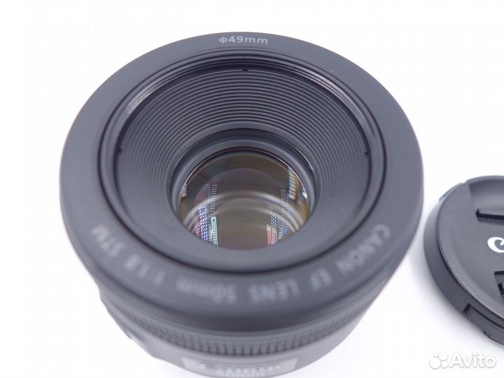 Canon EF 50mm f/1.8 STM