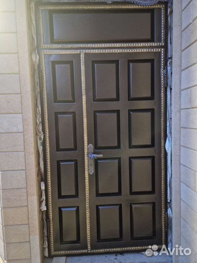 Дверь входная металлическая новая