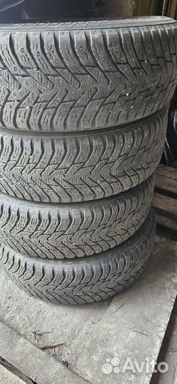 Nokian Tyres Hakkapeliitta 8 SUV 225/65 R17 106T