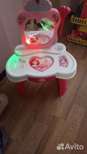 Детский столик