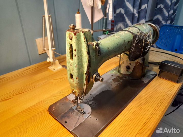 Швейная машинка