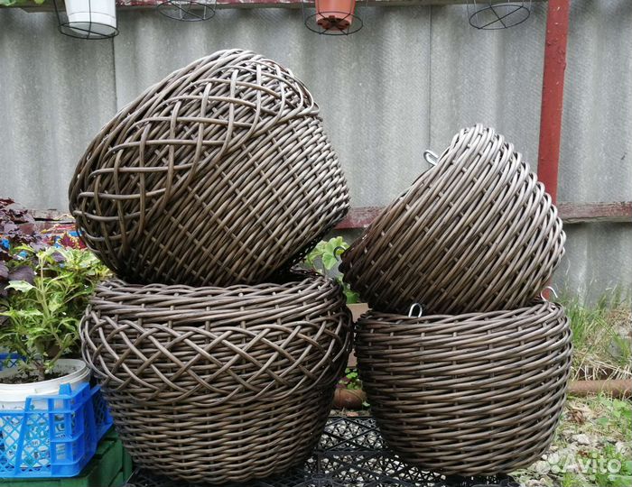 Кашпо из полиротанга