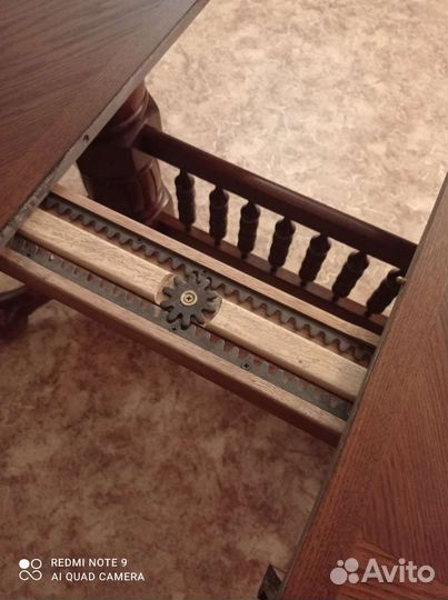 Стол обеденный винтаж