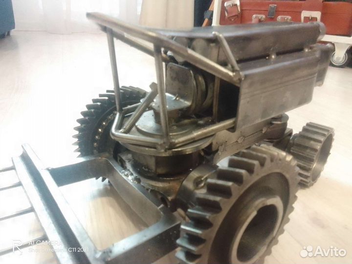 Сувенир из металла 