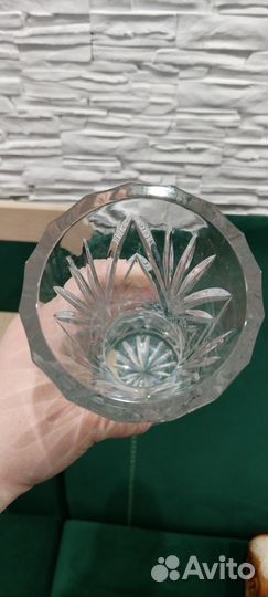 Хрустальная ваза