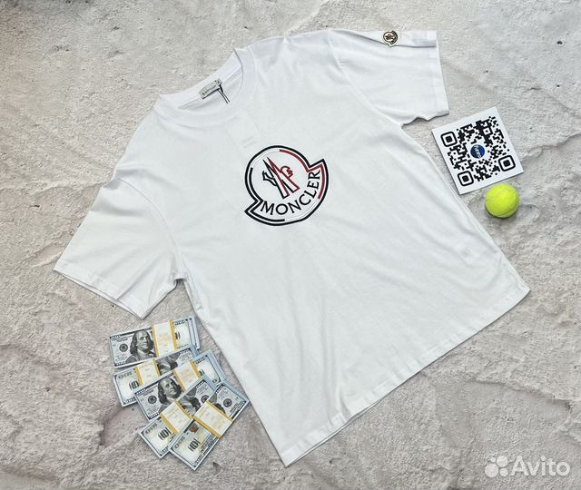 Футболка Moncler