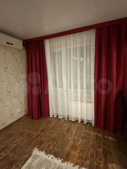 2-к. квартира, 54 м², 5/5 эт.