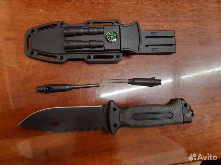 Ножи, туристический кейс, набор для выживания