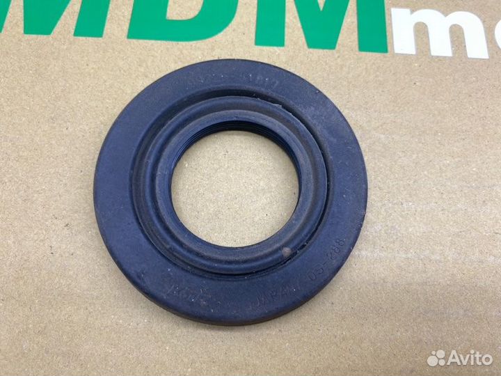 Пыльник фары Toyota 9922681017