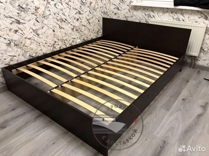 Кровать двухспальная