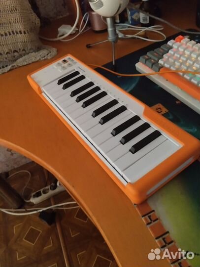 Midi Arturia Microlab