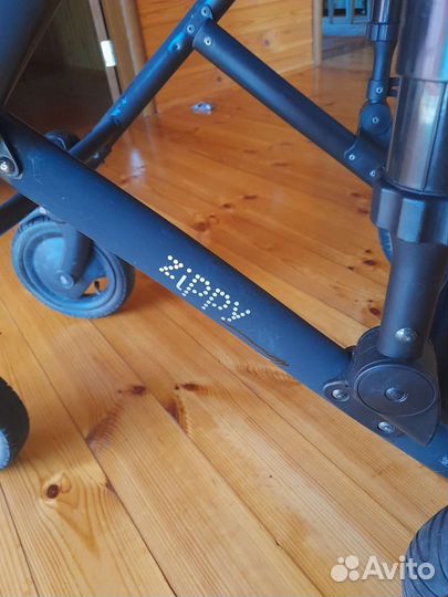 Коляска zippy 3 в 1