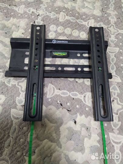 Кронштейн для телевизора на стену