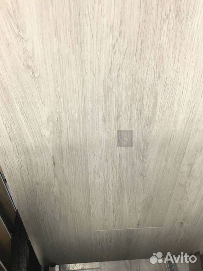 Кварвиниловая плитка / Доставка и установка