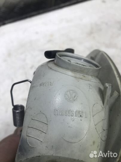 Поворотник правый Volkswagen Polo 3