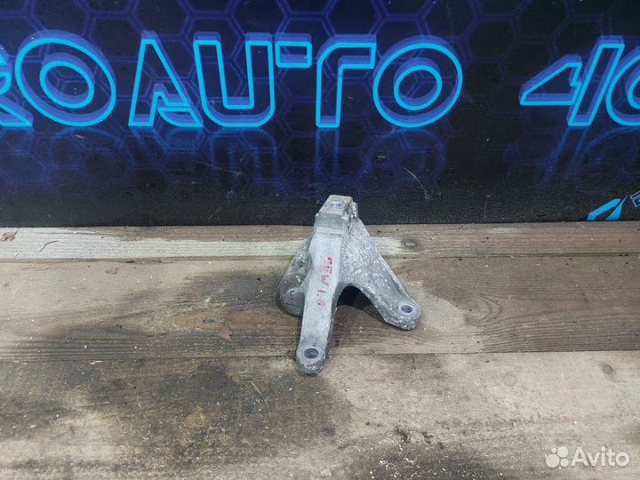 Кронштейн МКПП Focus 2 1.8