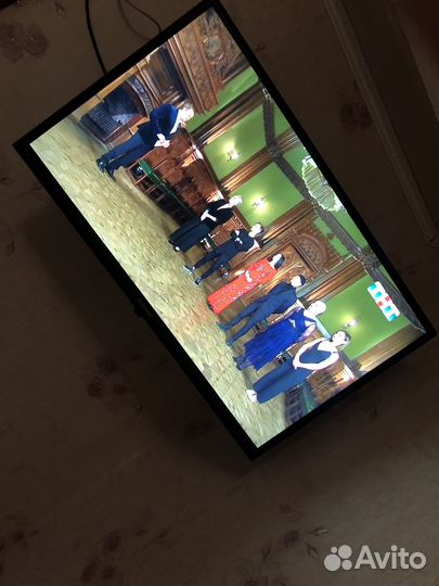 Телевизор SMART tv 32 дюйма