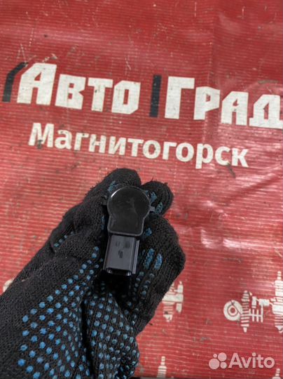 Opel Astra Датчик парковки