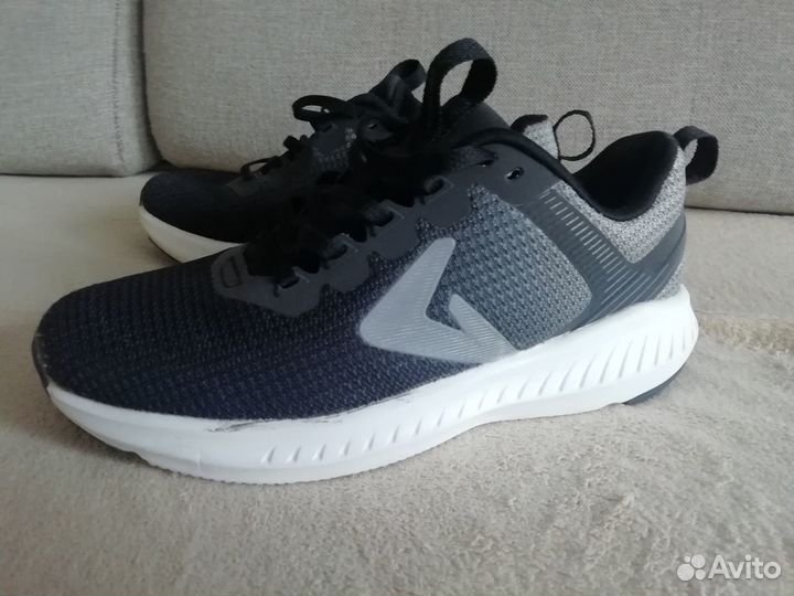 Кроссовки женские детские