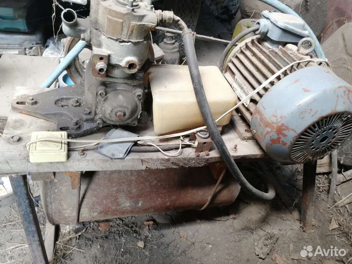 Компрессор воздушный электрический 220в