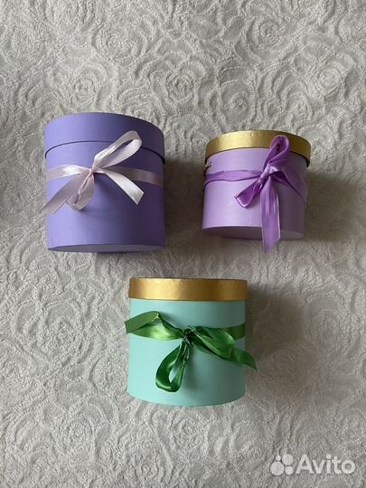 Подарочная коробка