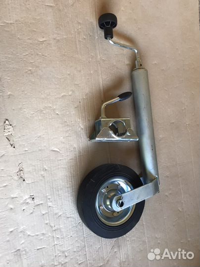 Опорный колесо наприцеп