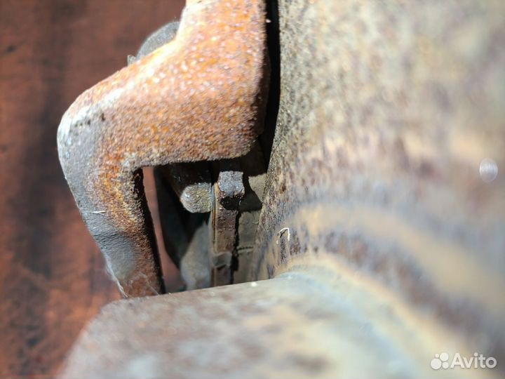 Кулак поворотный задний левый Subaru Legacy wagon BP5