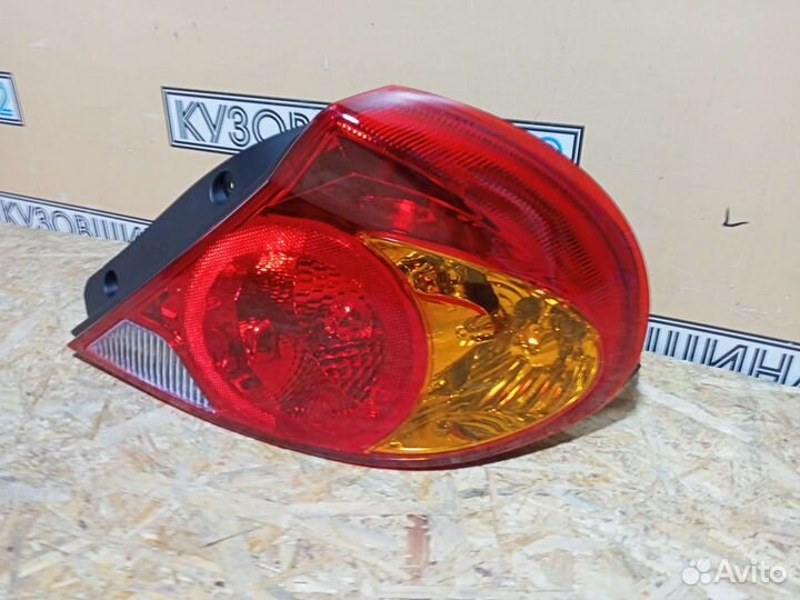 Фонарь правый Kia Spectra (00-11г) иж