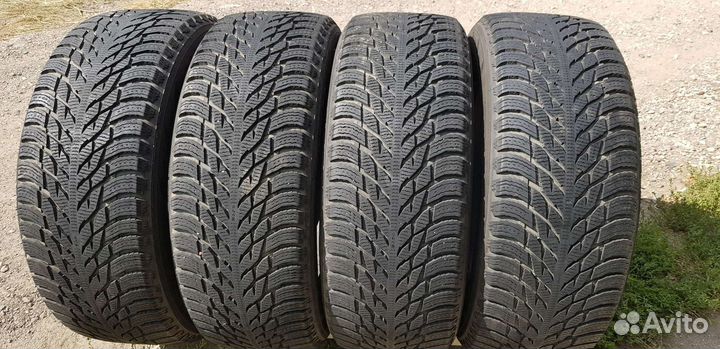 Nokian Tyres Hakkapeliitta R3 SUV 275/55 R20
