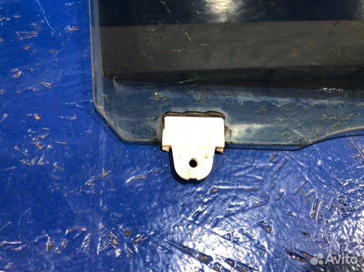 Стекло двери задней заднее правое Infiniti Q50 V37