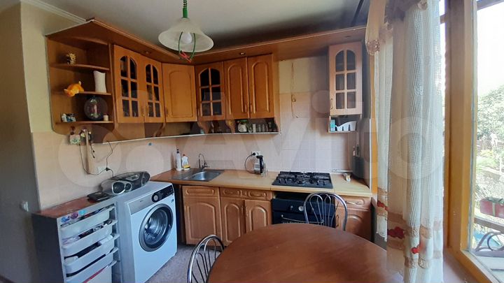 2-к. квартира, 35 м², 3/6 эт.