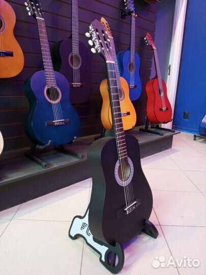 Гитара классическая