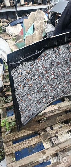 Капот на mercedes 190