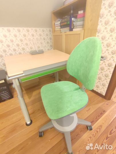Продается детская парта