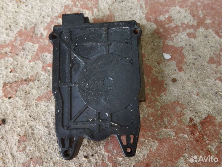 Привод замка двери передней левой CheryQq6