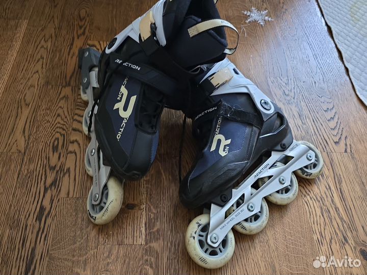 Роликовые коньки