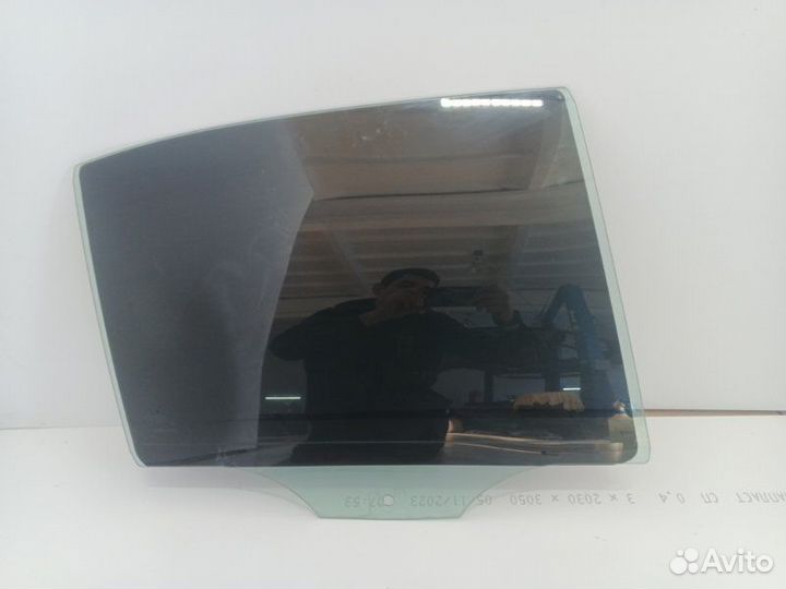 Стекло двери заднее правое Skoda Octavia BSE 2008