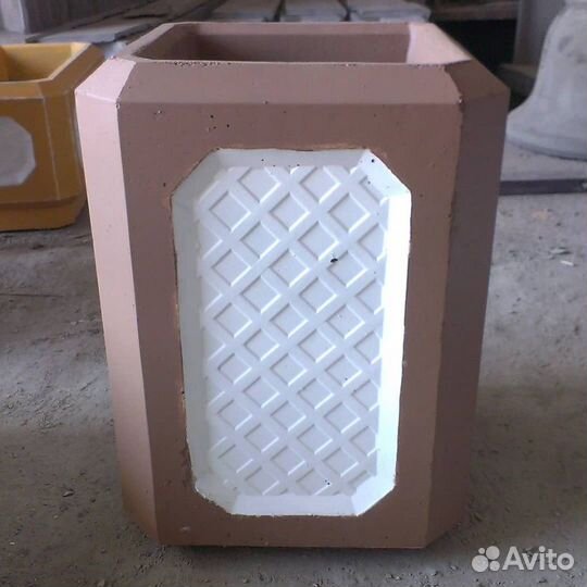 Урна бетонная