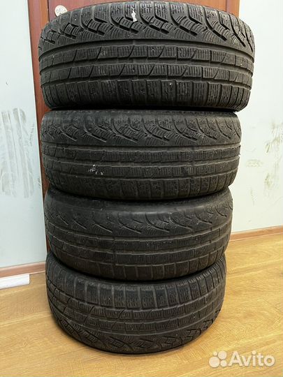 Pirelli Winter Sottozero 240 Serie II 215/45 R18