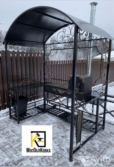 Мангал с крышей и печью для казана